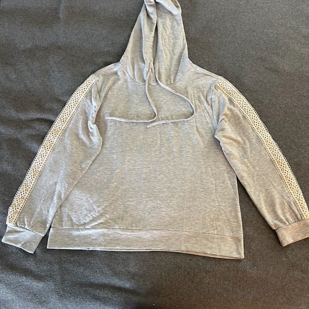 Flora Women's Shirt Gray Hoodie Long Sleeved Lace Trim, Size L